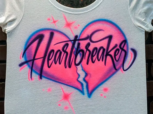 8 Airbrush broken heart